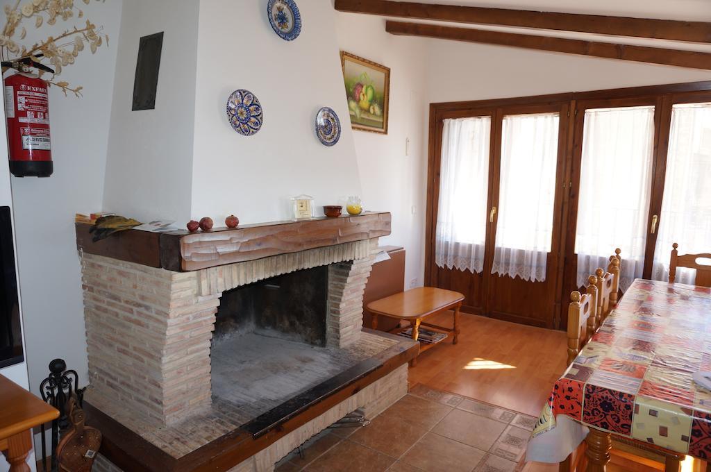 Casa Rural Os Arregueses Alquézar Exterior photo