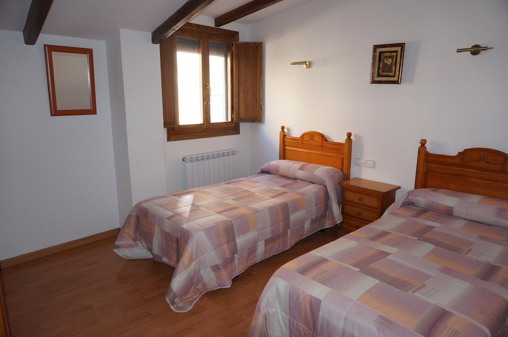 Casa Rural Os Arregueses Alquézar Exterior photo