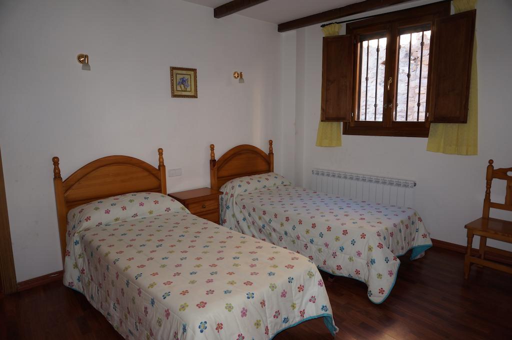 Casa Rural Os Arregueses Alquézar Exterior photo